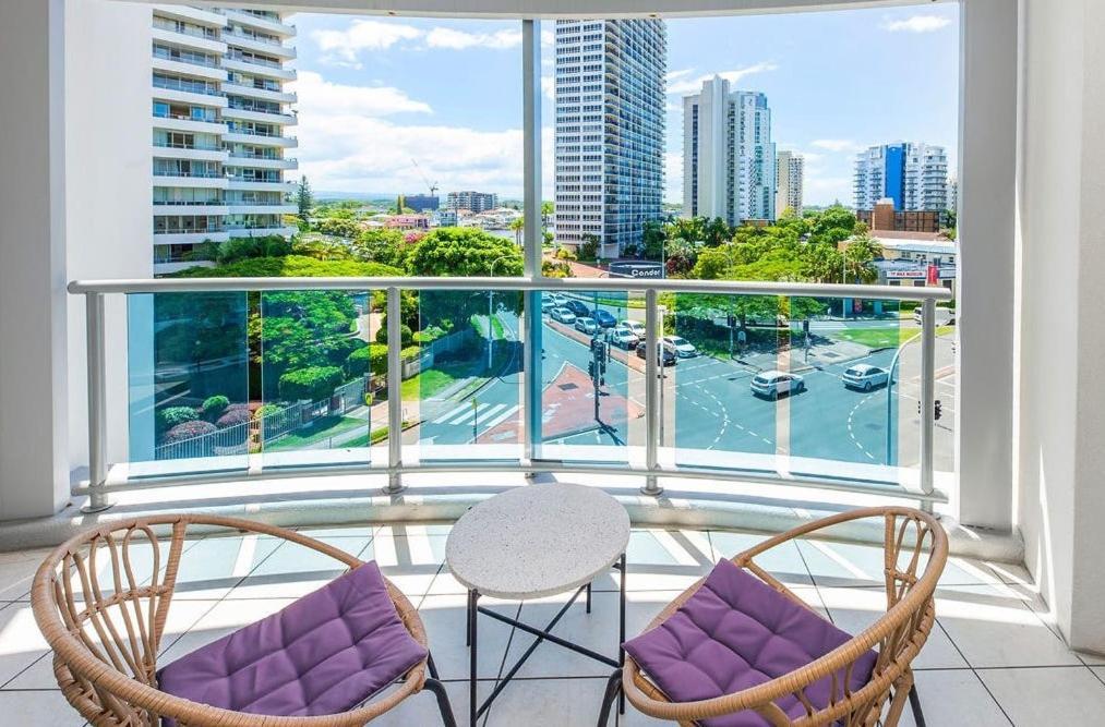 Deluxe Chevron Renaissance Apartment Gold Coast Exterior foto