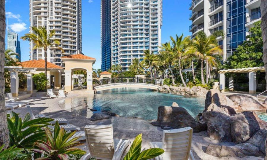 Deluxe Chevron Renaissance Apartment Gold Coast Exterior foto