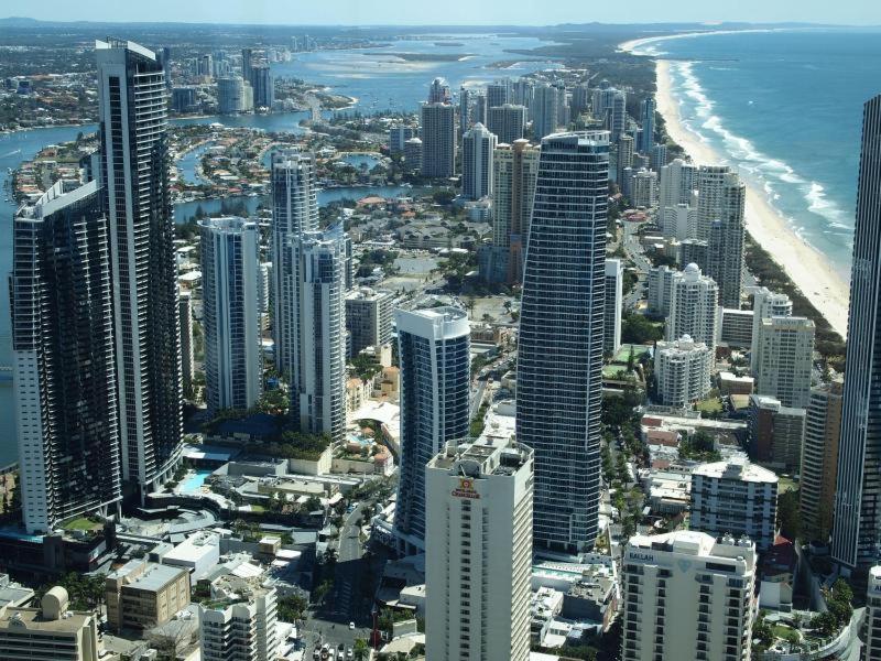 Deluxe Chevron Renaissance Apartment Gold Coast Exterior foto
