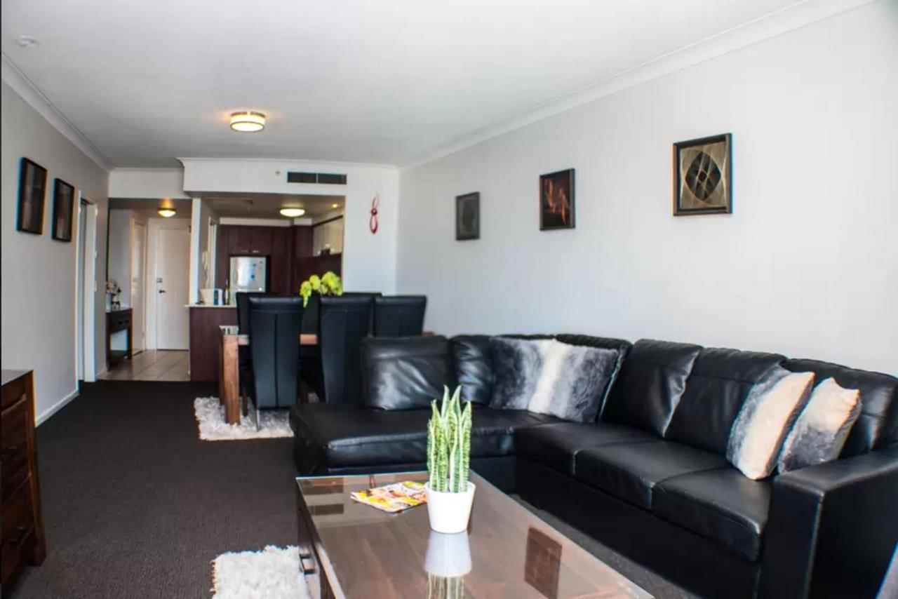 Deluxe Chevron Renaissance Apartment Gold Coast Exterior foto