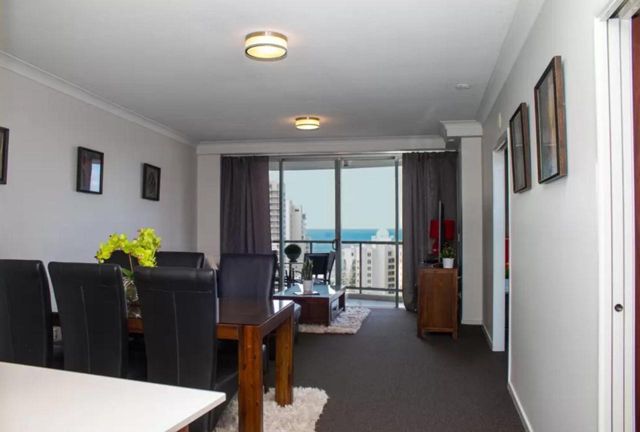 Deluxe Chevron Renaissance Apartment Gold Coast Exterior foto