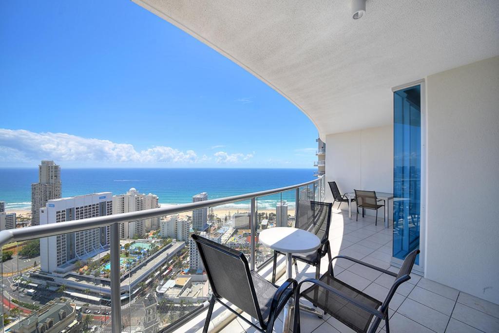 Deluxe Chevron Renaissance Apartment Gold Coast Exterior foto