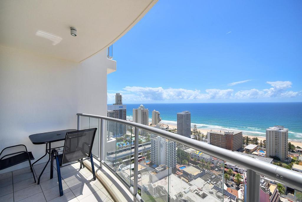 Deluxe Chevron Renaissance Apartment Gold Coast Exterior foto